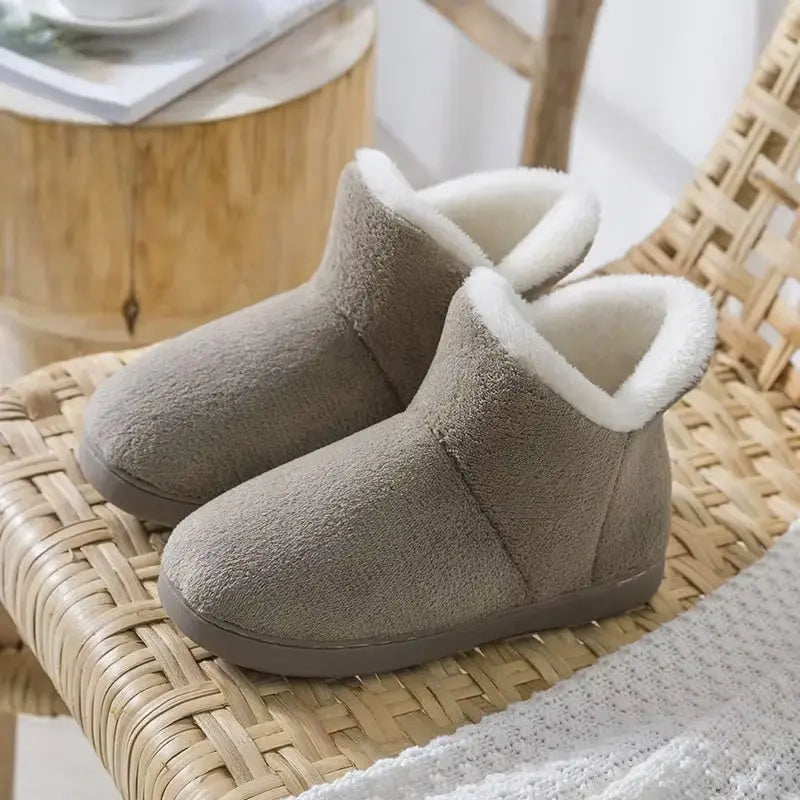 Chaussons d'hiver rembourrés pour femmes, coloris kaki.